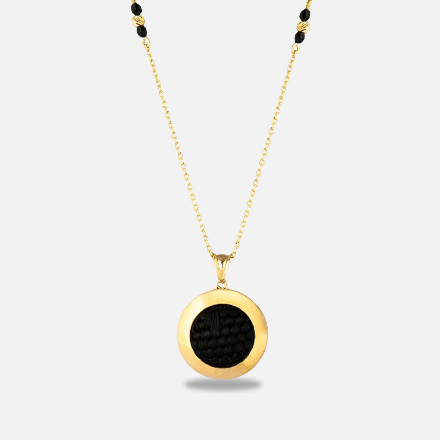 18K Gold Kiswah Al-Kaabah Round Necklace