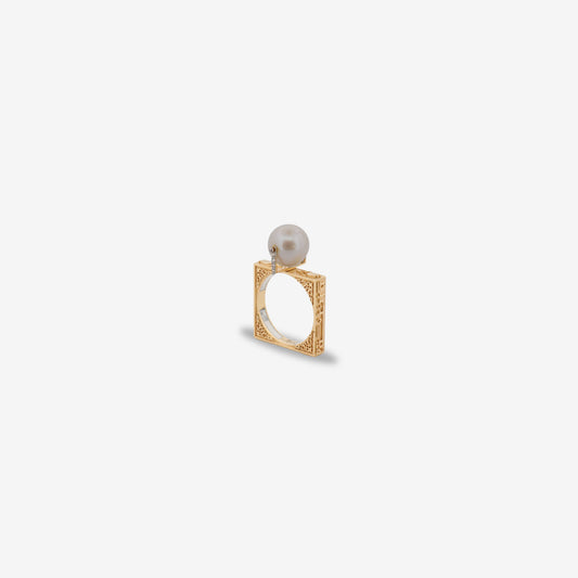 18K Gold Diamond Pearl Ring