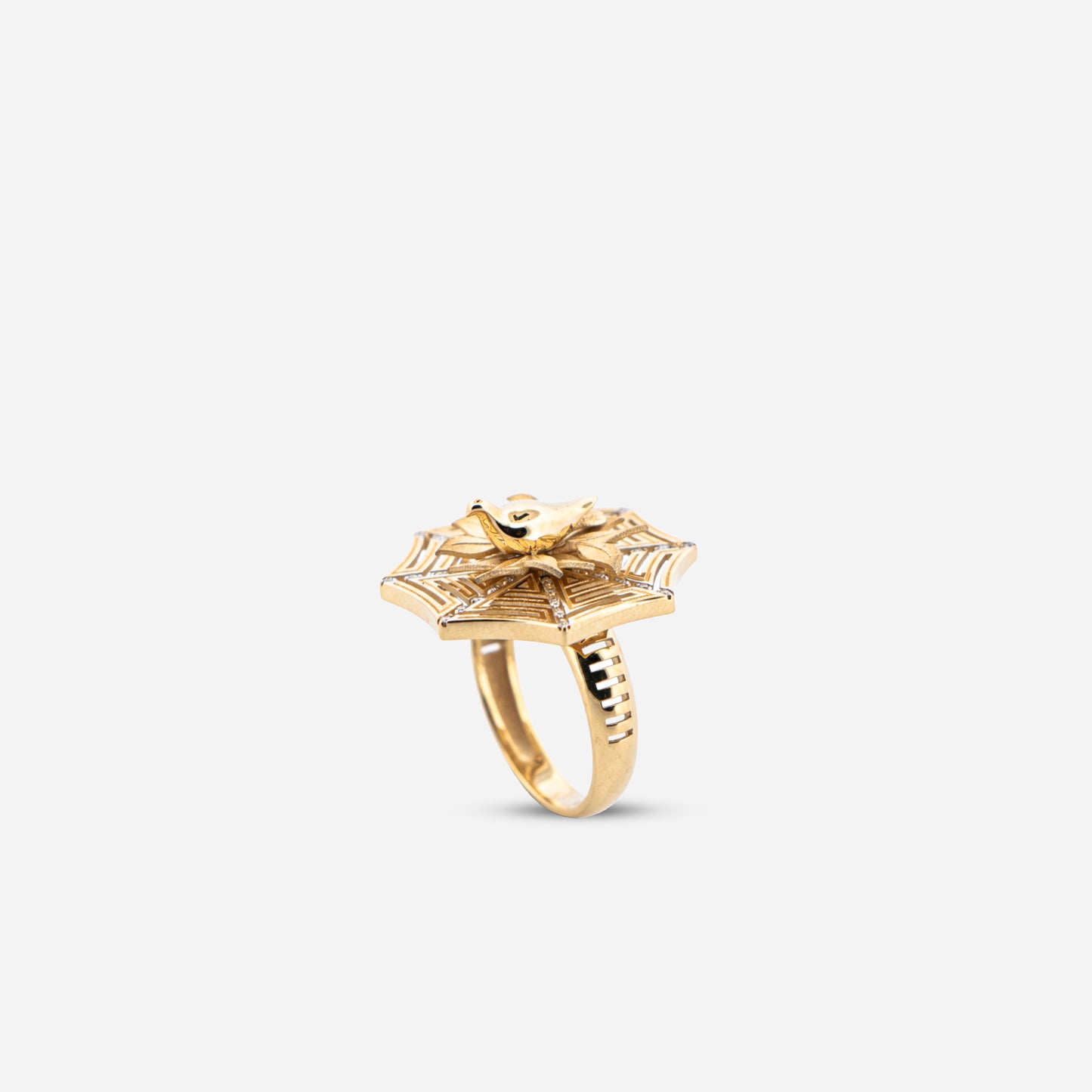 8K Gold Diamond Sevr Cave Ring